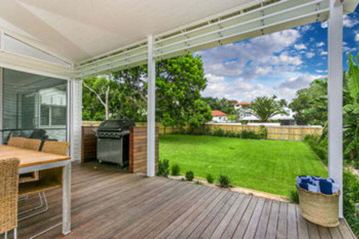 Terrace/Patio 29 of 32