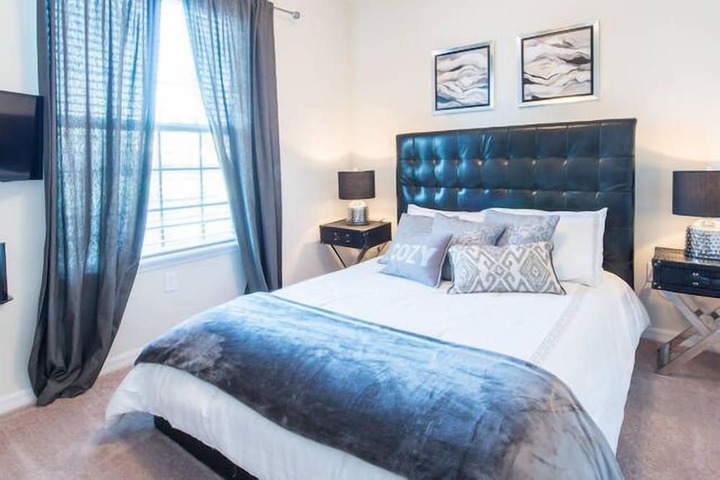 Room 4 of 31