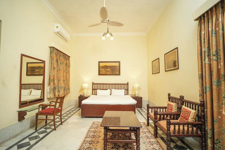 Room 16 of 135
