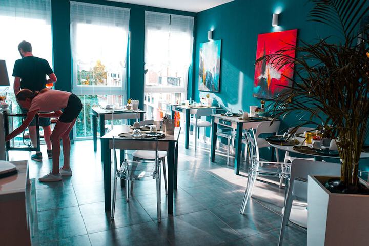 Dining 123 of 141