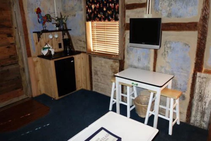 Room 11 of 150