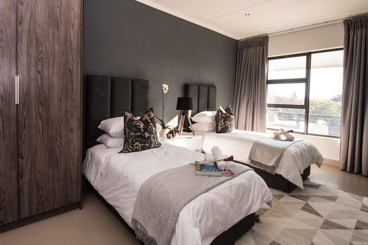 Room 4 of 26