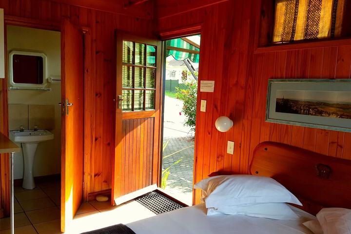 Room 5 of 45
