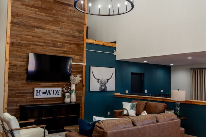 Hotel Interior 8 of 41