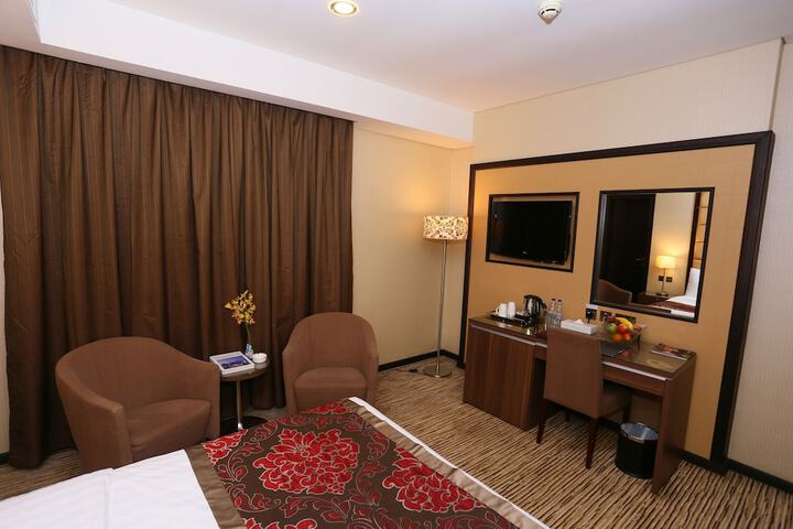 Room 15 of 43