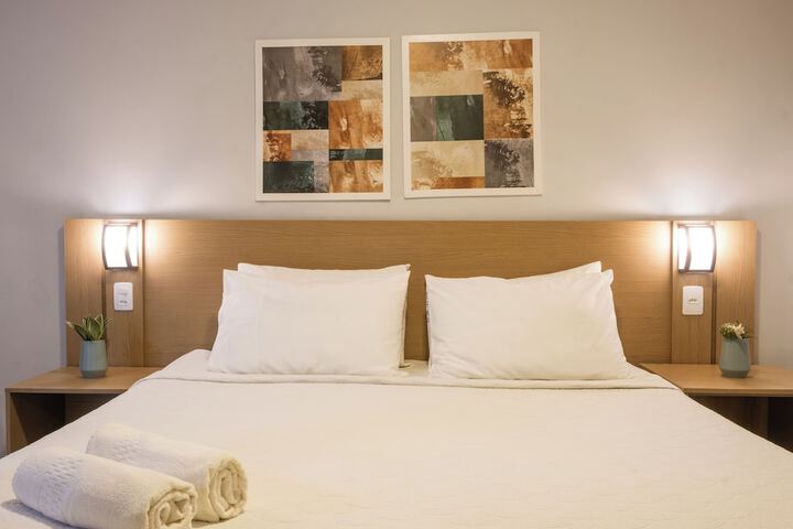 Room 6 of 22