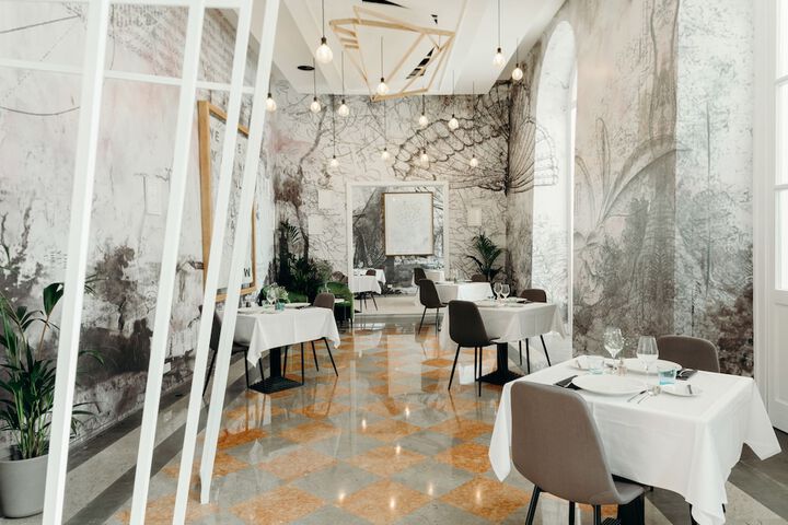Dining 71 of 108