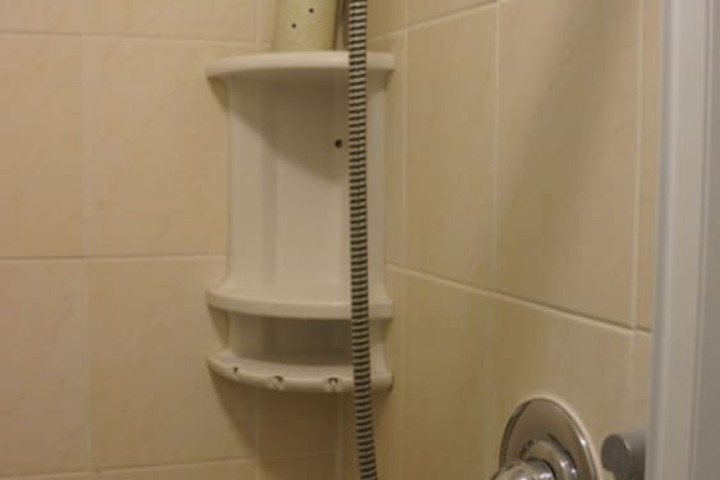Room 146 of 162