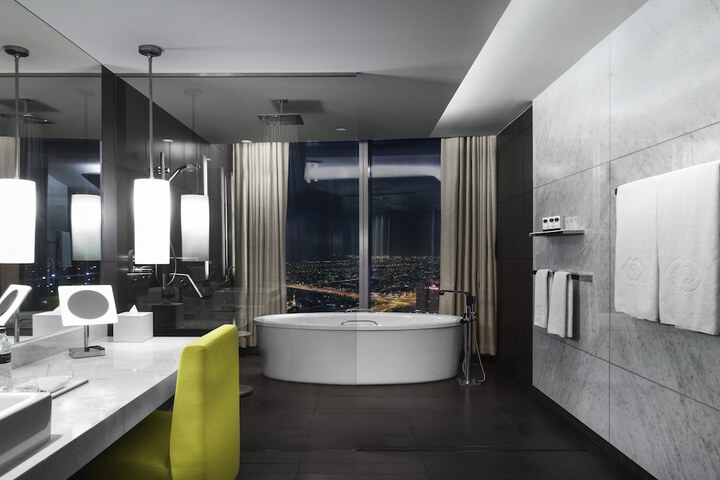 Room 42 of 315