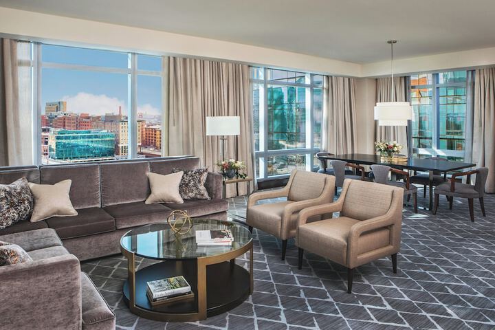 Room 34 of 210