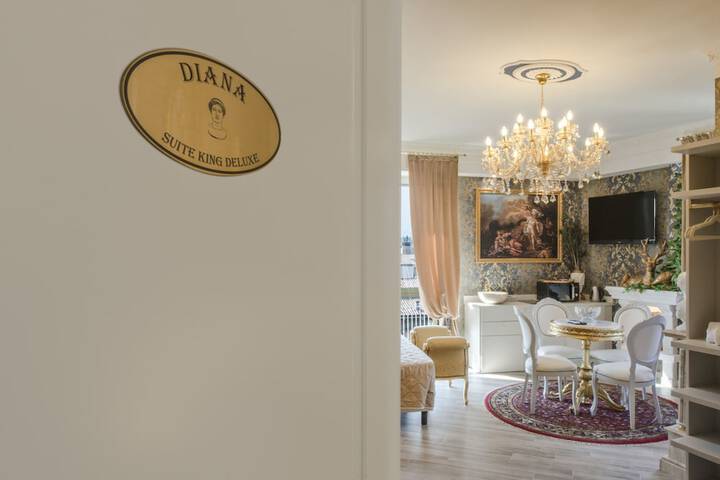 Room 15 of 60