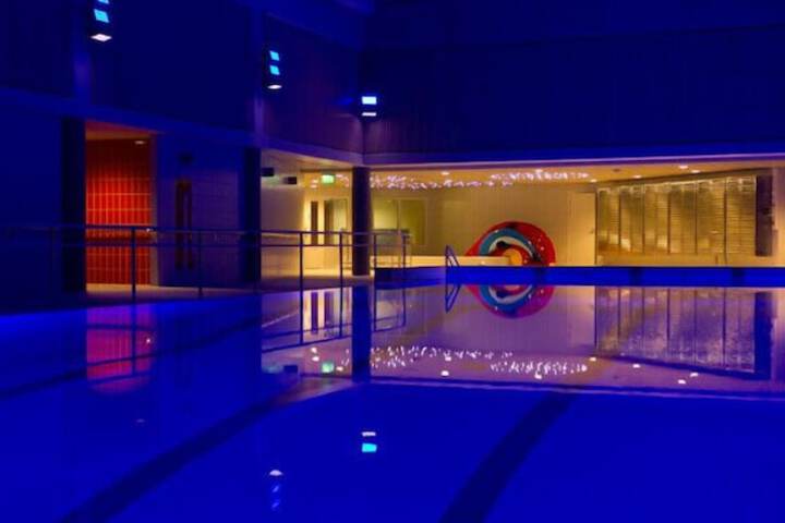 Pool 15 of 44