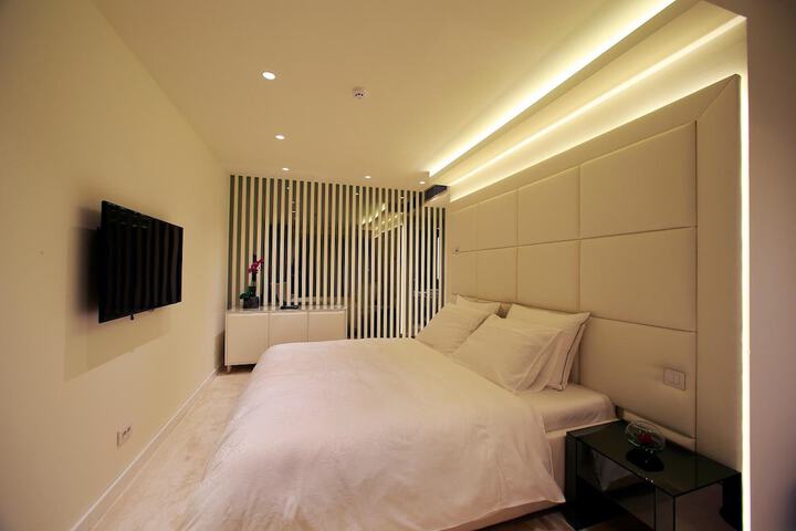 Room 10 of 41