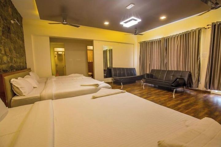 Room 8 of 23