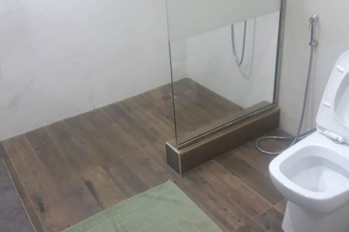 Room 45 of 90