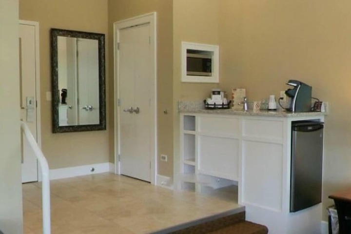 Private kitchenette