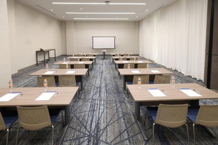 Photo of Holiday Inn Express & Suites Monterrey Sendero by IHG