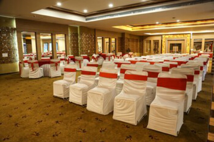 Ballroom/Hall 5 of 30