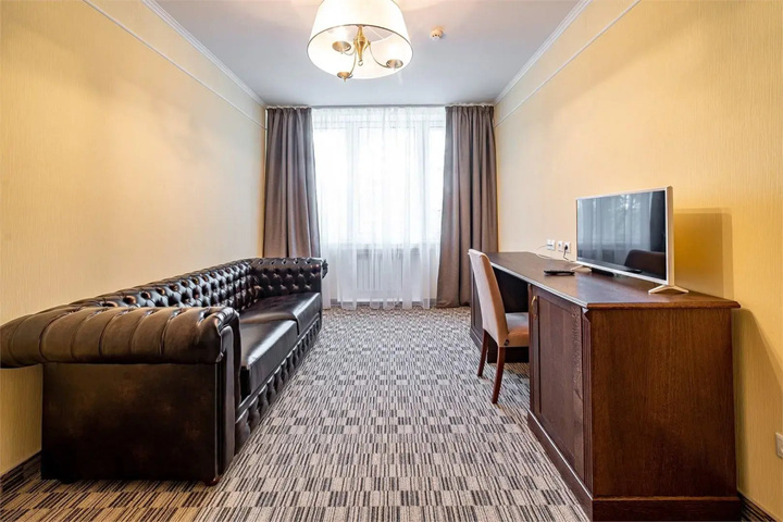 Room 4 of 31