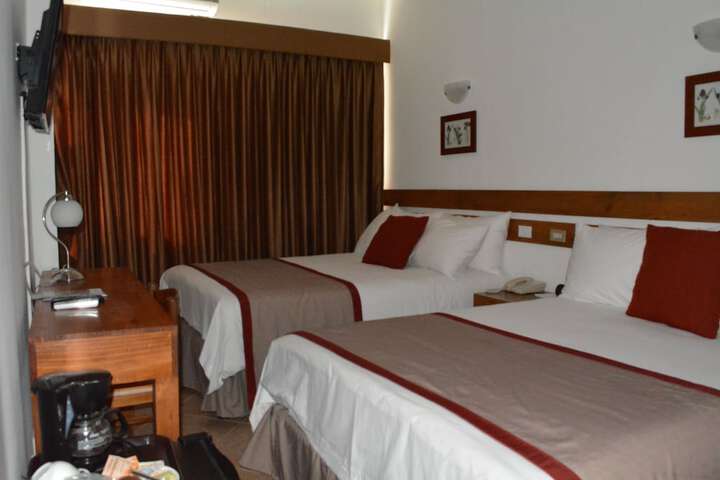 Room 6 of 38