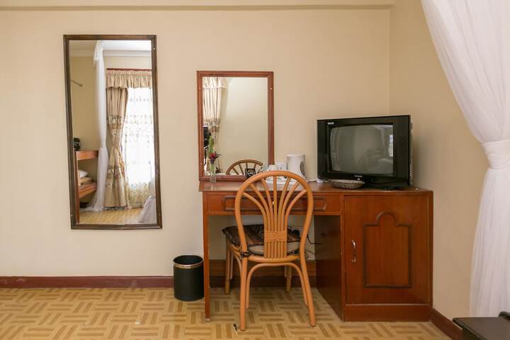Room 7 of 57