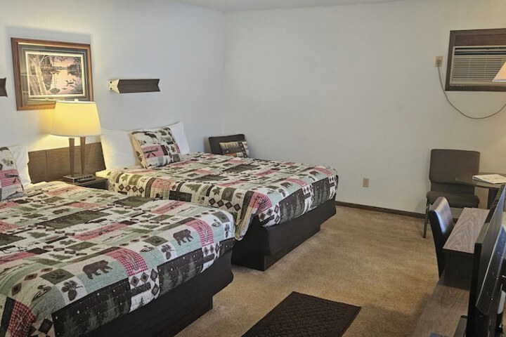 Room 30 of 210