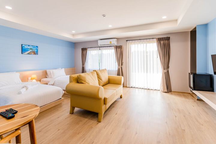 Room 18 of 164