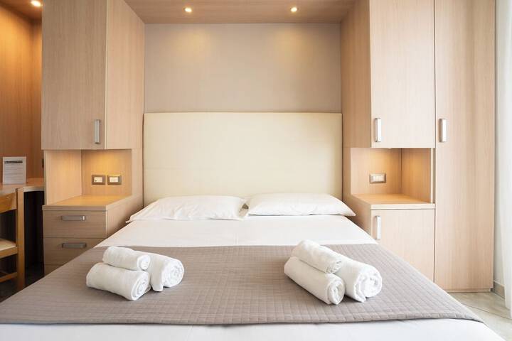Room 32 of 58