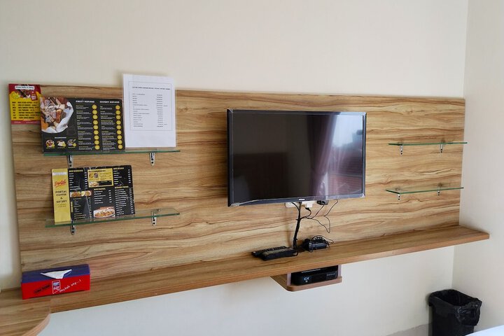 Room 16 of 44