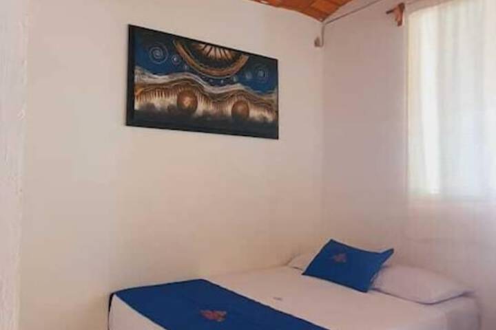 Room 9 of 25