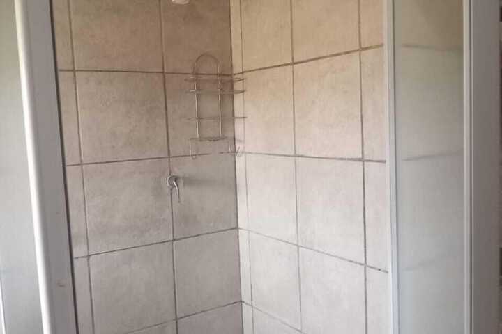 Room 12 of 27