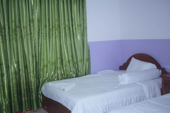 Room 14 of 36