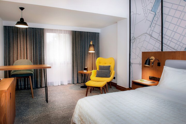 Room 20 of 143