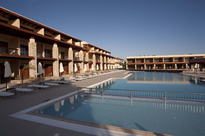 Pool Hotel