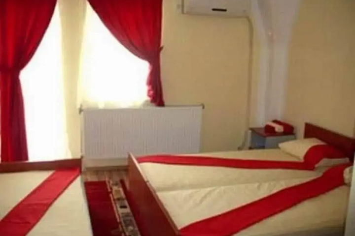 Room 2 of 19