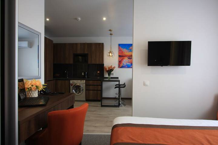 Room 15 of 82