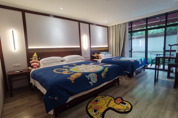 Room 11 of 52