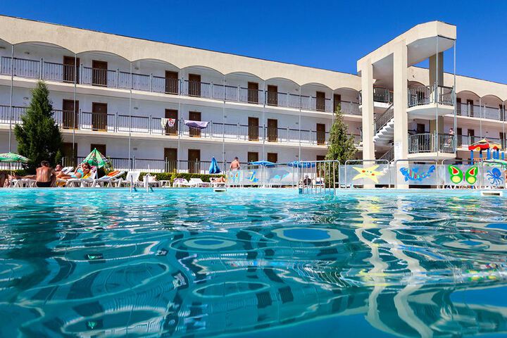 AMFORA HOTEL