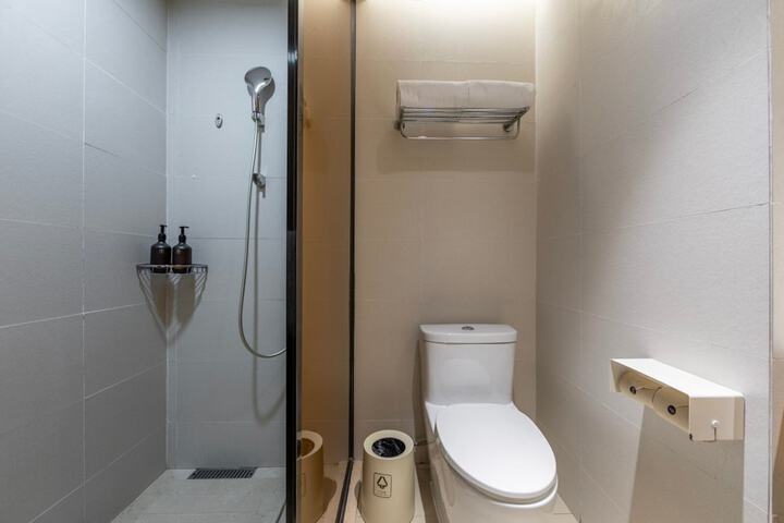 Room 40 of 51