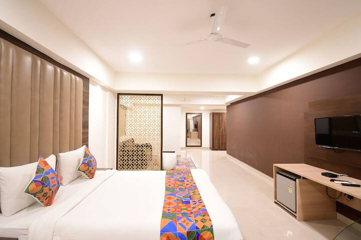 Room 15 of 38
