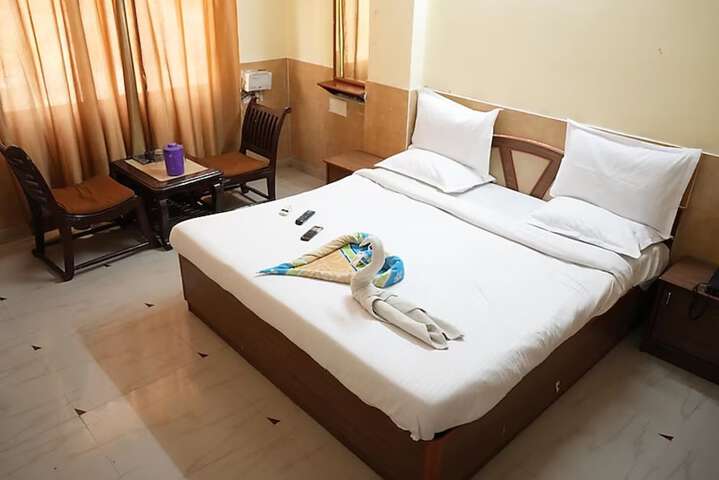 Room 18 of 32