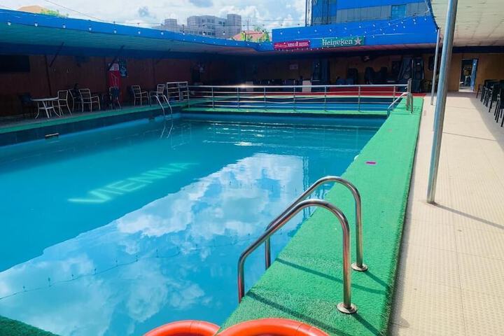 Pool 21 of 26