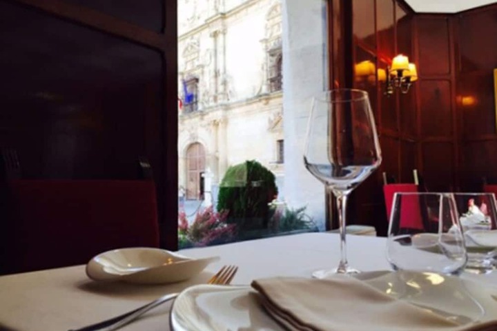 Dining Photos