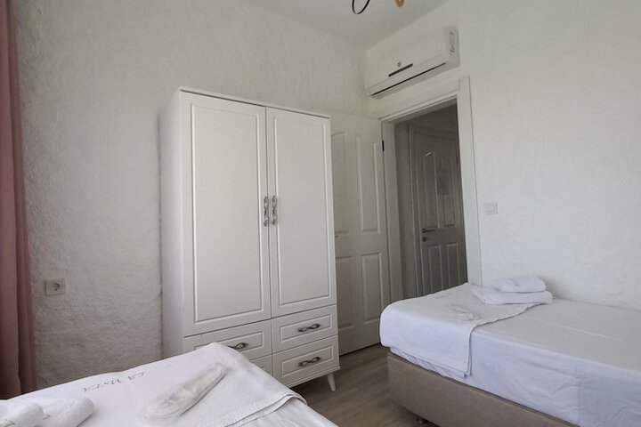 Room 16 of 56