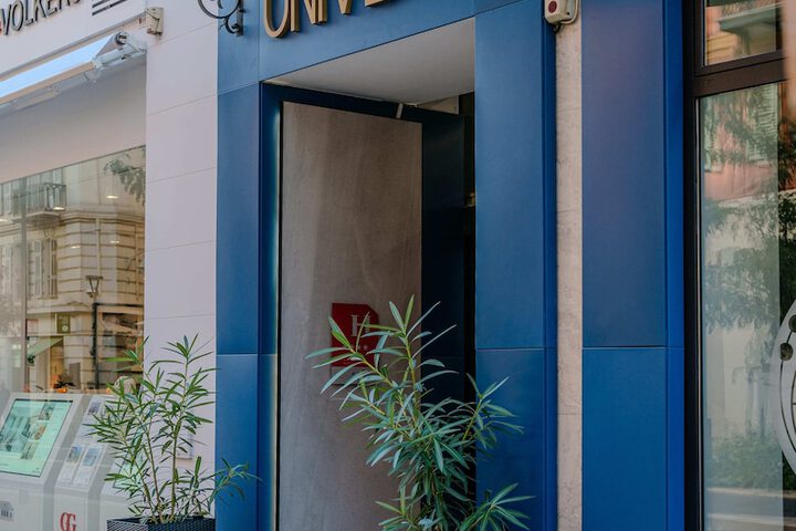 Hotel 60 of 62