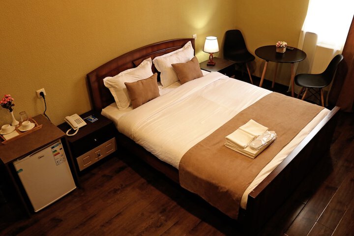 Room 8 of 71
