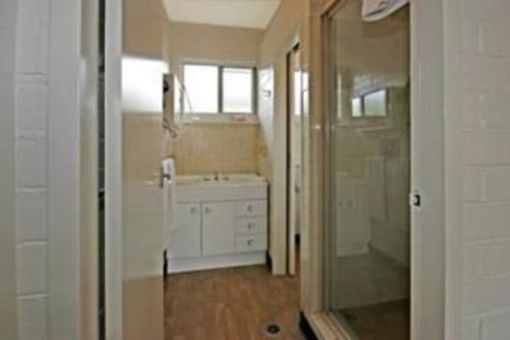 Room 3 of 17