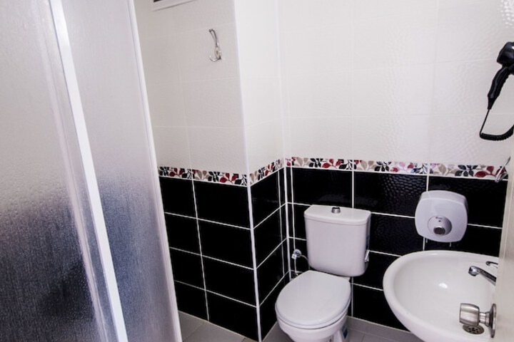 Room 14 of 31