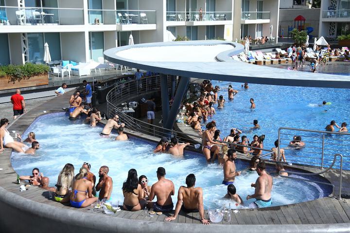 Pool 36 of 65