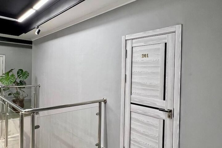 Room 12 of 20